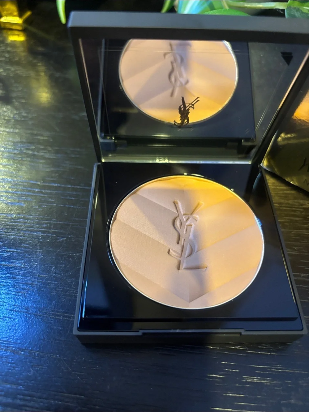 $65 Yves Saint Laurent Beauty All Hours Hyper Finish Finishing Powder shade 8
